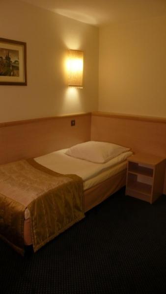 Via Appia Hotel Raszyn Szoba fotó