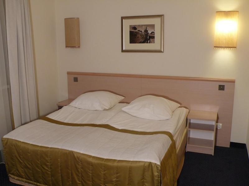 Via Appia Hotel Raszyn Szoba fotó