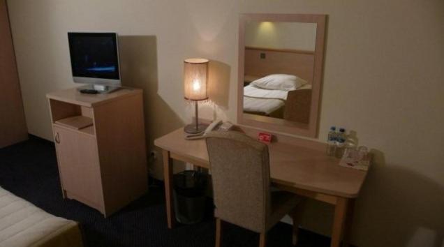 Via Appia Hotel Raszyn Kültér fotó